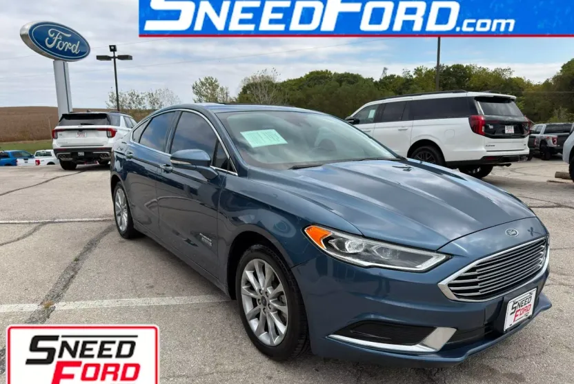 2018 Ford Fusion Energi SE photo 1