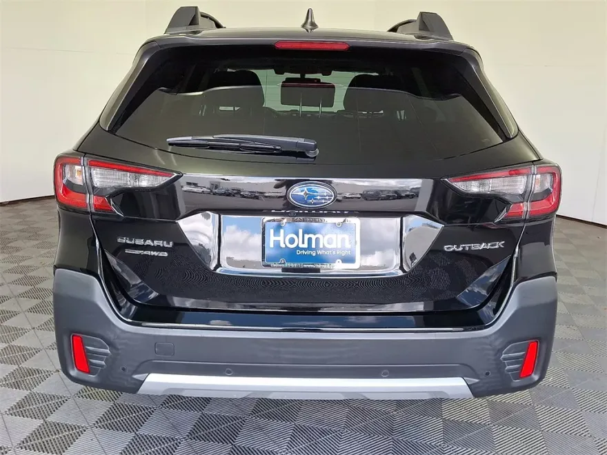 2022 Subaru Outback Limited photo 1