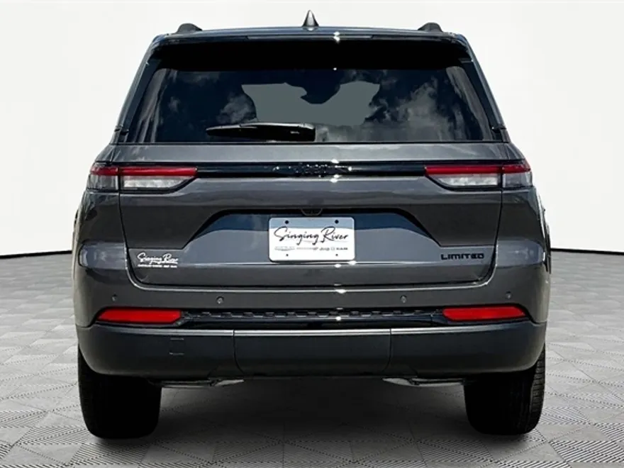 2025 Jeep Grand Cherokee Limited photo 1