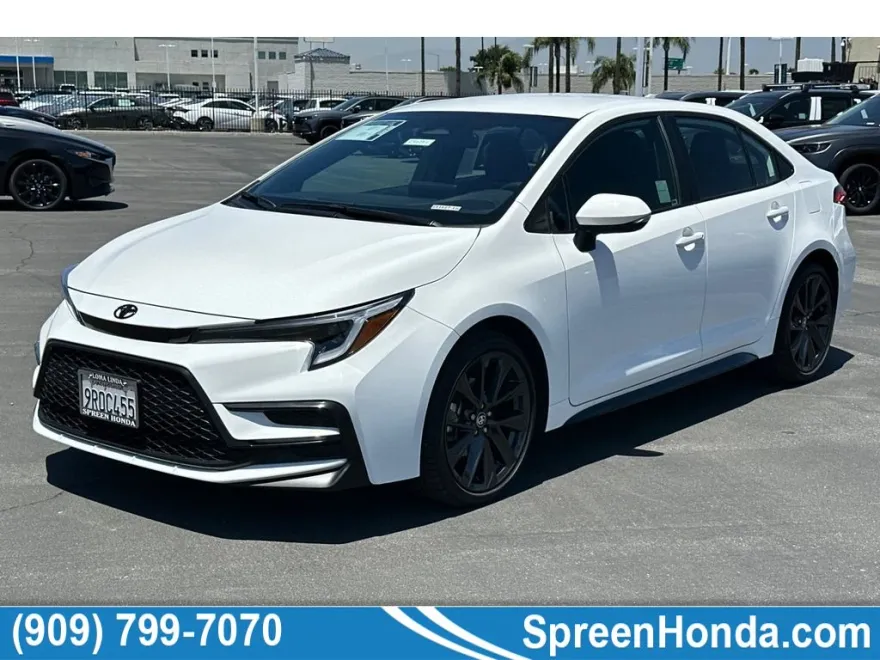 2025 Toyota Corolla SE photo 1