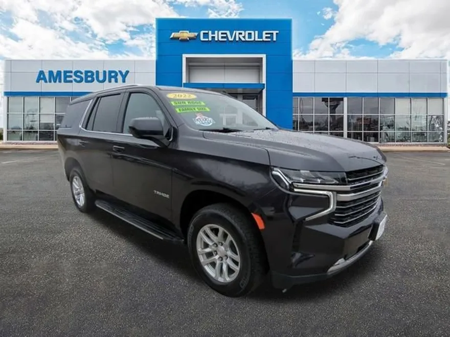 2022 Chevrolet Tahoe LT photo 1