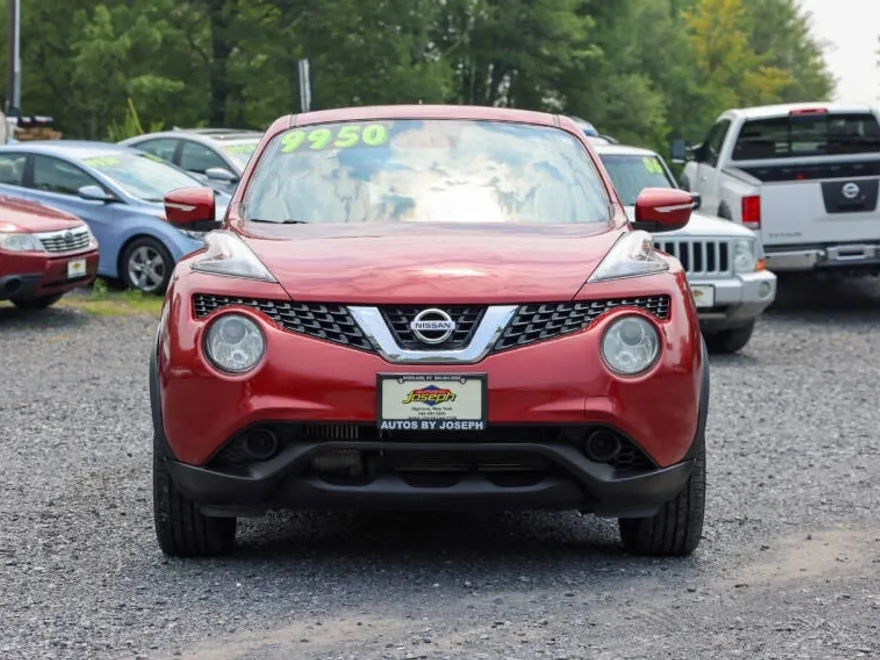 2015 Nissan Juke S photo 1