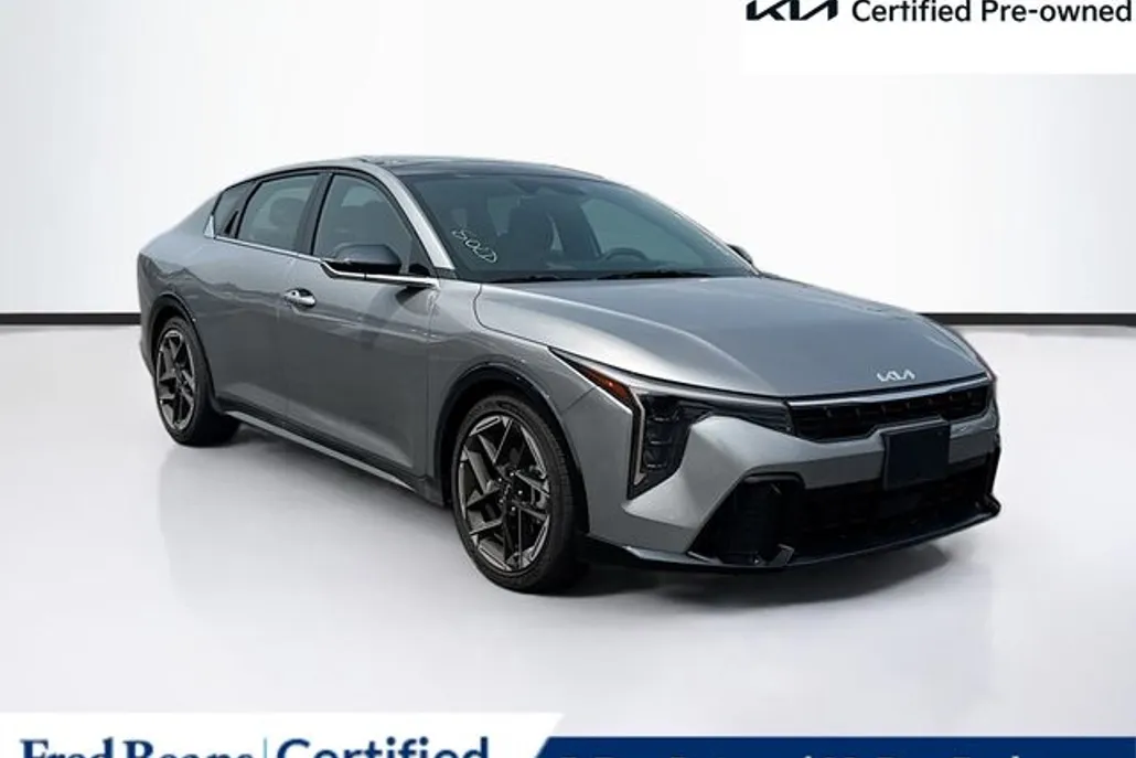 2025 Kia K4 GT-Line photo 1