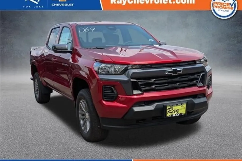 2026 Chevrolet Colorado LT photo 1