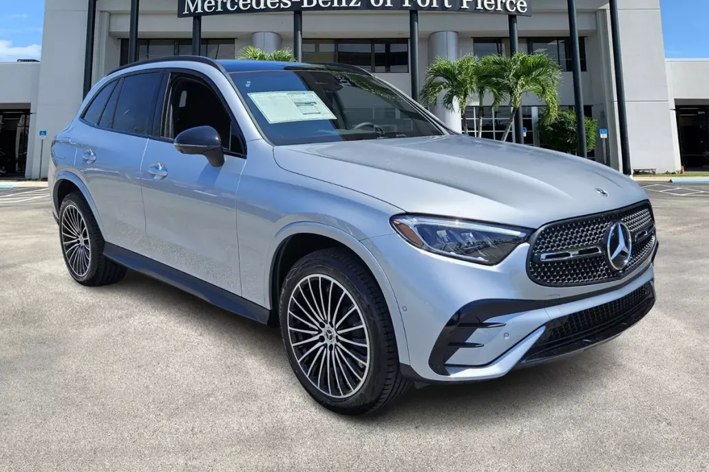 2025 Mercedes Benz GLC 300 photo 1