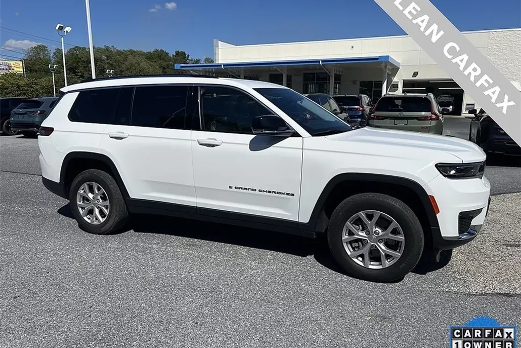 2022 Jeep Grand Cherokee Limited photo 1