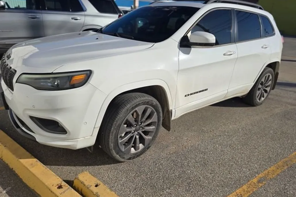 2020 Jeep Cherokee High Altitude photo 1