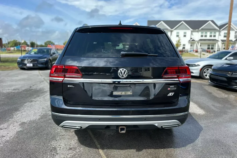 2018 Volkswagen Atlas V6 SEL Premium photo 1