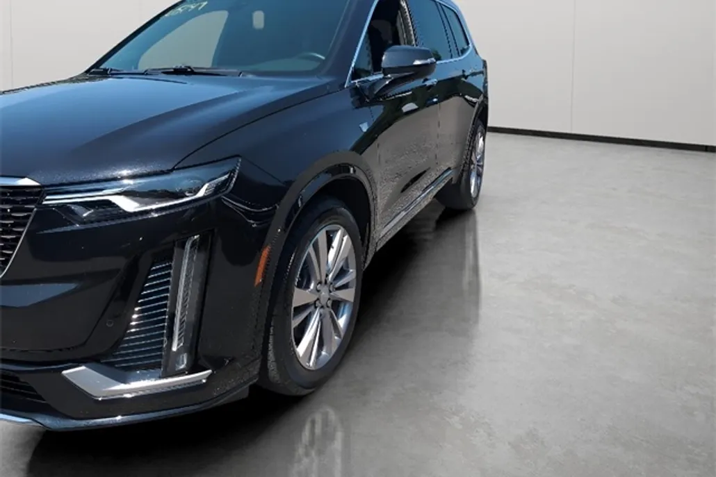 2024 Cadillac XT6 Premium Luxury photo 1