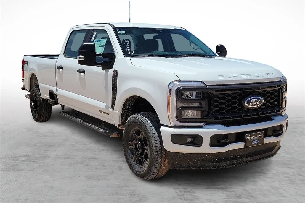 2025 Ford F-350 photo 1
