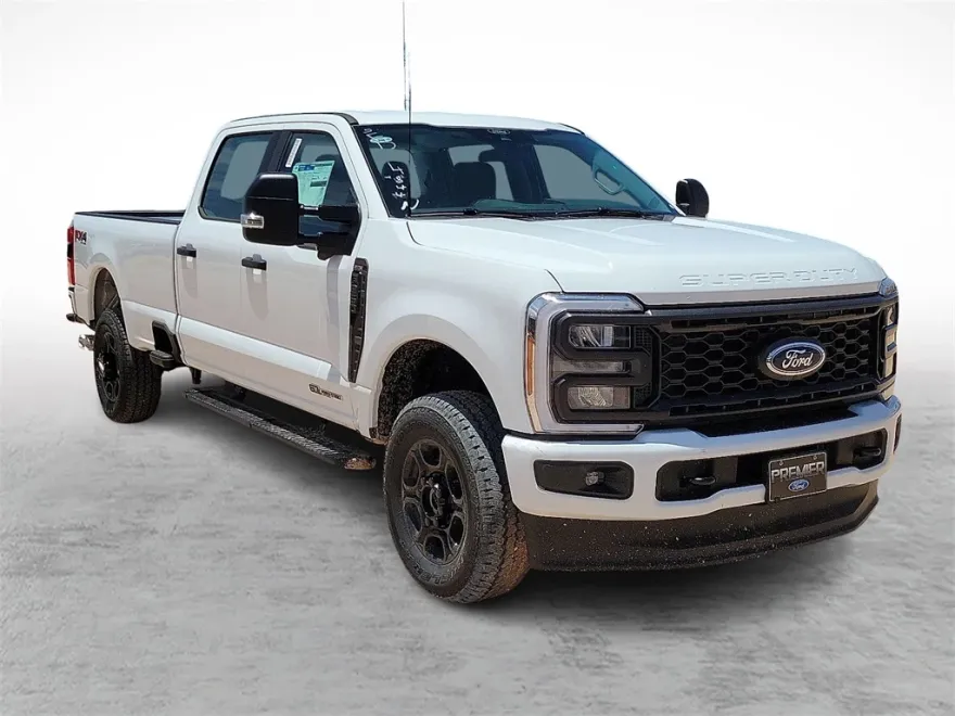 2025 Ford F-350 photo 1