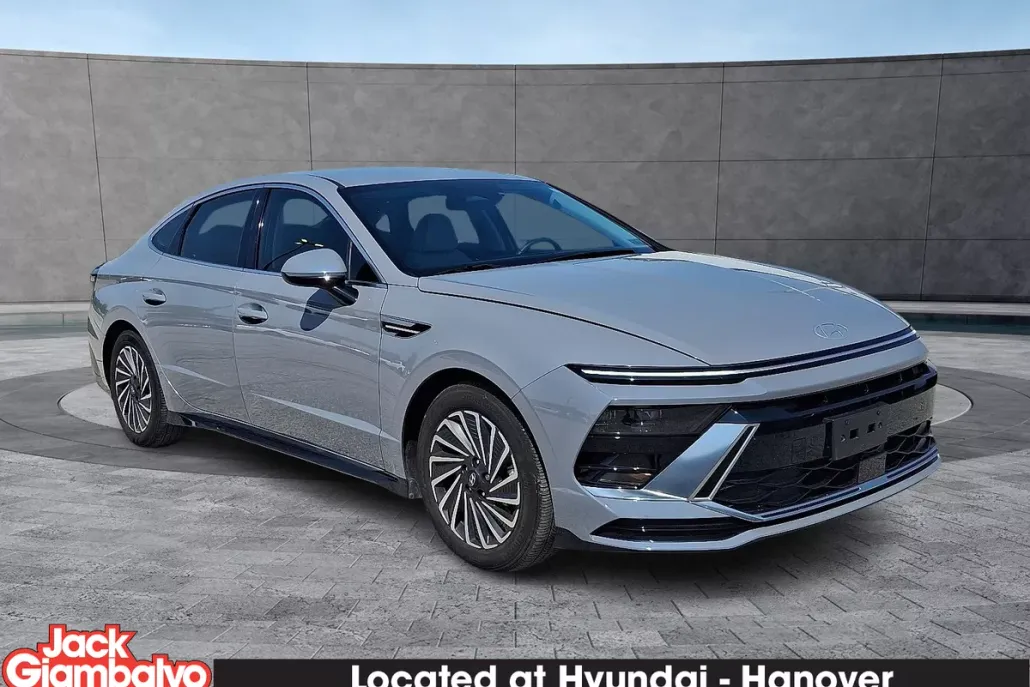 2024 Hyundai Sonata Hybrid SEL photo 1