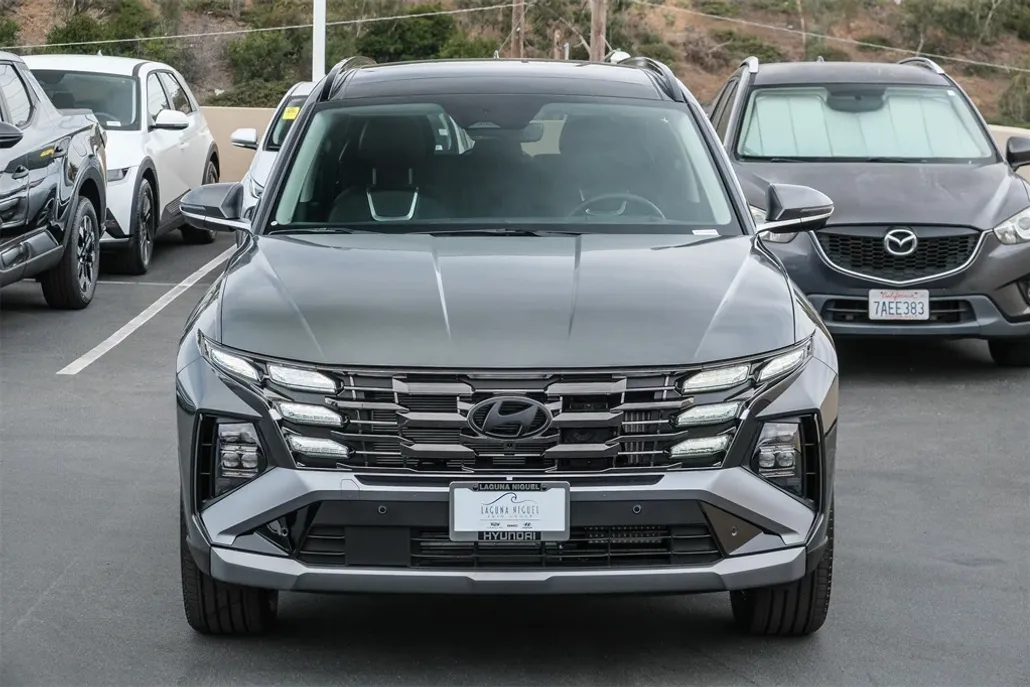 2025 Hyundai Tucson Hybrid Limited photo 1