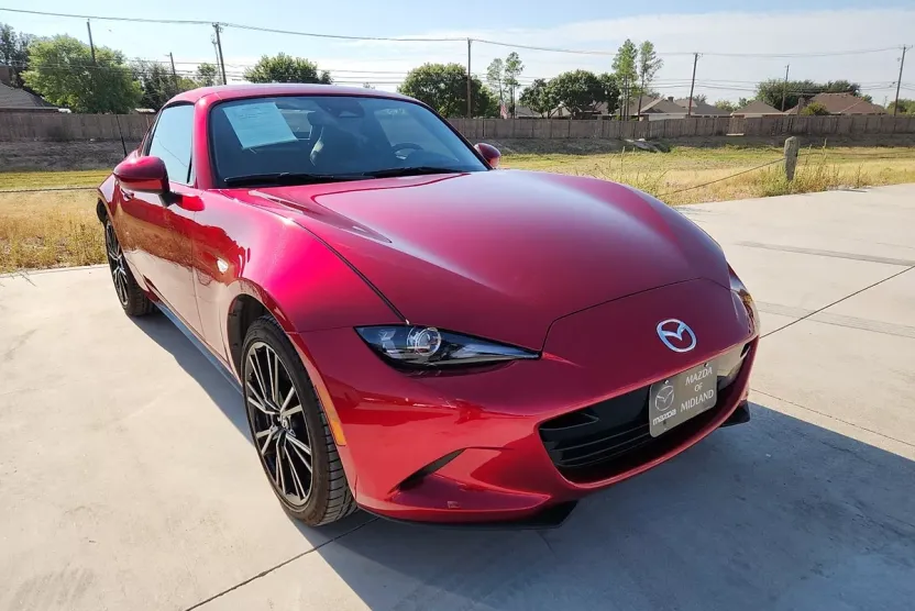 2024 Mazda MX-5 Miata Miata RF Grand Touring photo 1
