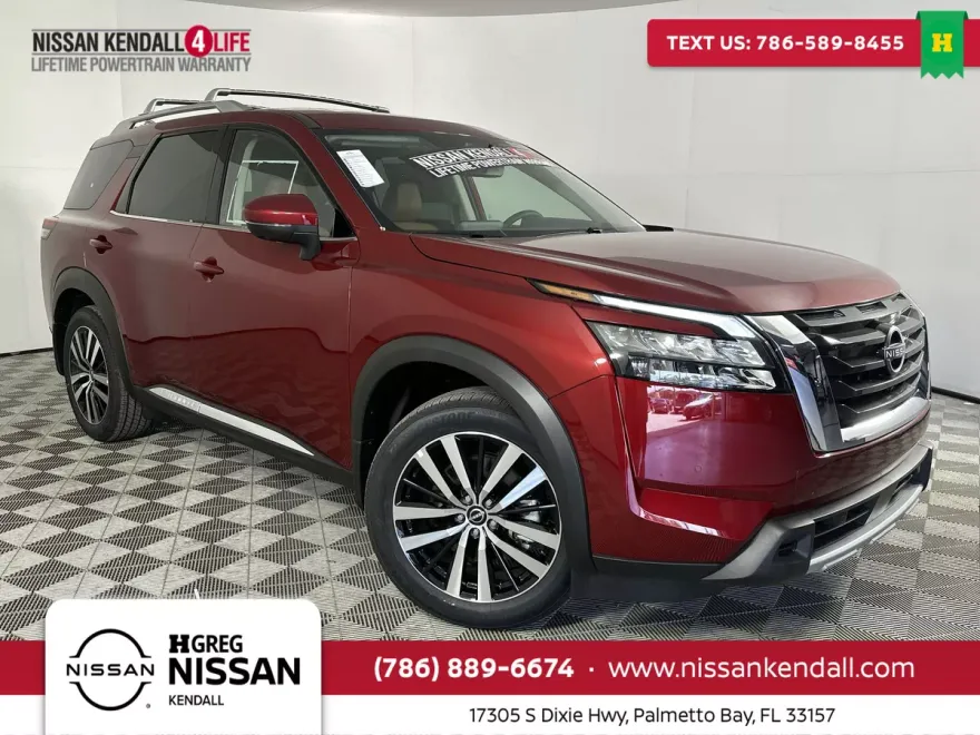 2025 Nissan Pathfinder Platinum photo 1