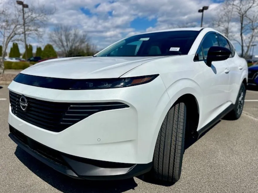 2025 Nissan Murano SL photo 1