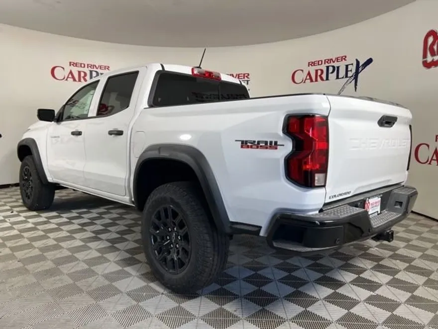 2026 Chevrolet Colorado Trail Boss photo 1