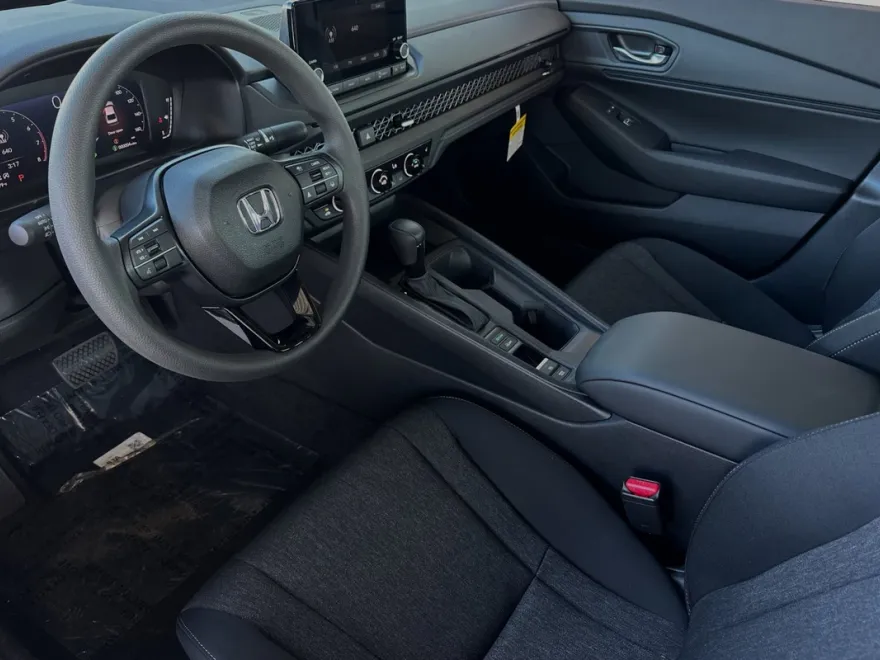 2025 Honda Accord SE photo 1