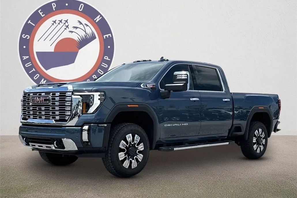 2025 Gmc Sierra 2500 Denali photo 1