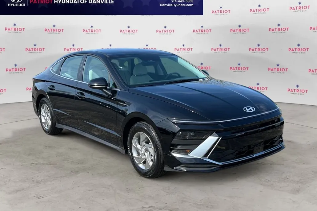 2025 Hyundai Sonata SE photo 1