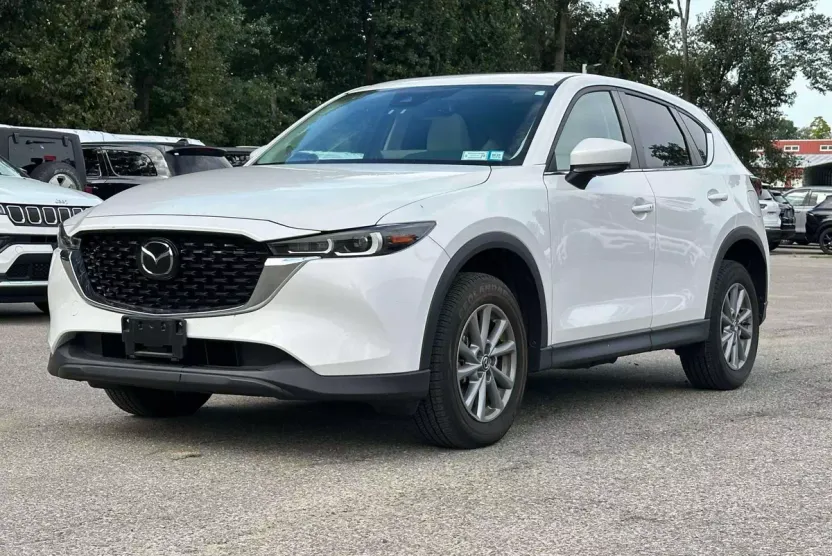 2023 Mazda CX-5 2.5 S Preferred photo 1