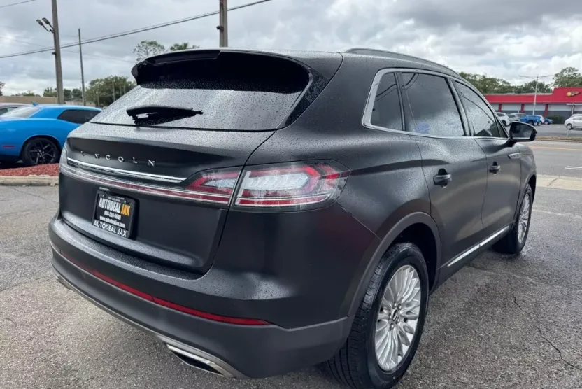 2020 Lincoln Nautilus photo 1