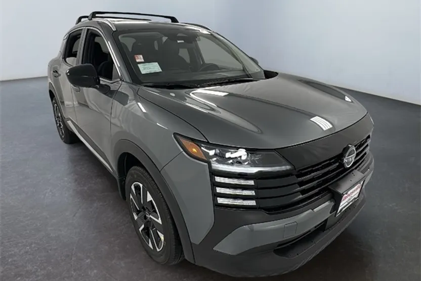 2026 Nissan Kicks SV photo 1
