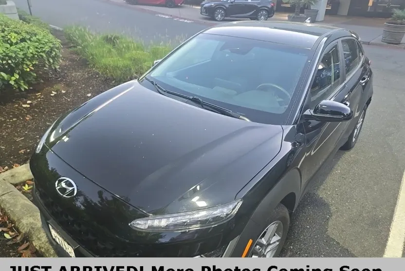 2022 Hyundai Kona SEL SE photo 1