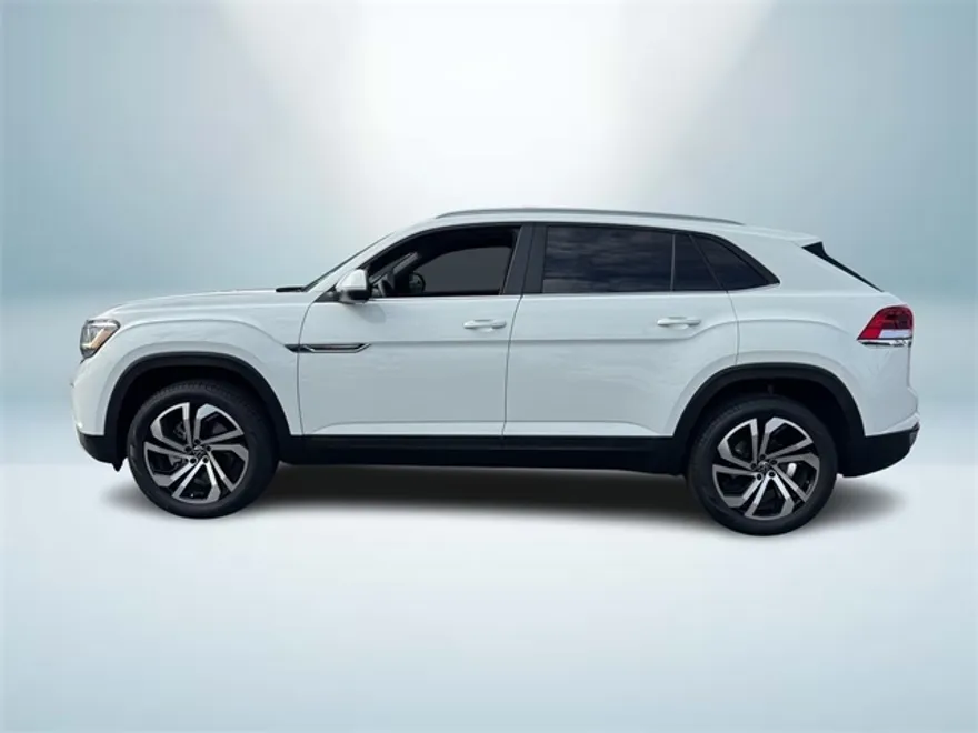 2022 Volkswagen Atlas Cross Sport SE photo 1