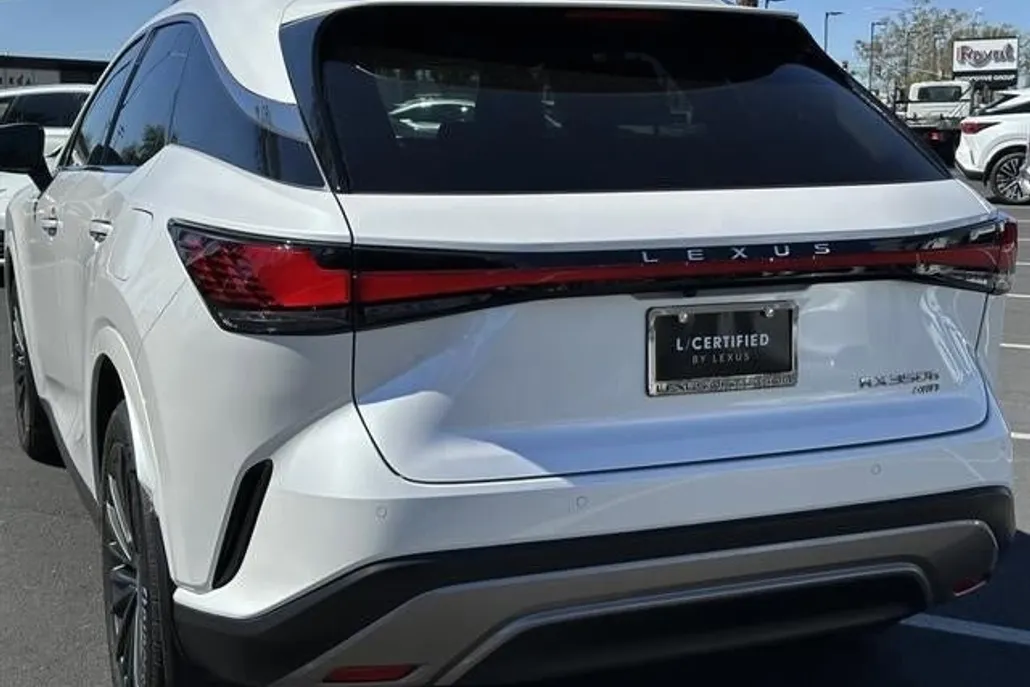2024 Lexus RX 350h photo 1