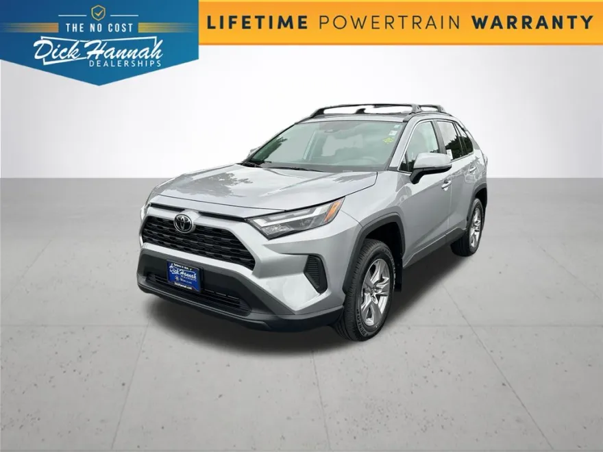 2025 Toyota RAV4 XLE photo 1