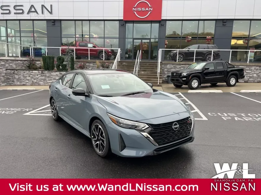 2025 Nissan Sentra SR photo 1