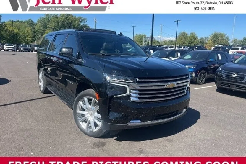 2022 Chevrolet Suburban High Country photo 1