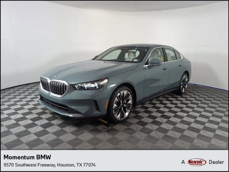 2025 Bmw 530i photo 1
