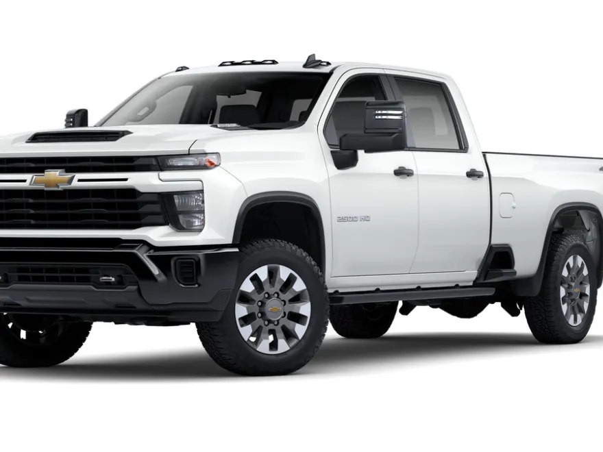 2025 Chevrolet Silverado 2500HD Custom photo 1