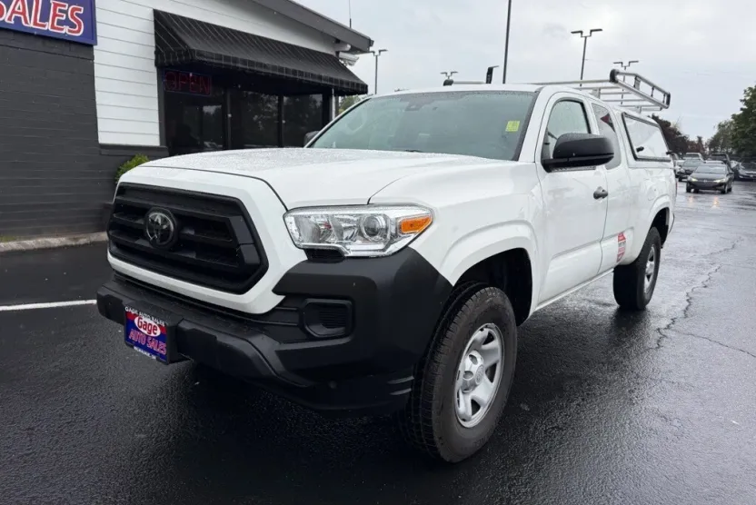 2022 Toyota Tacoma SR photo 1