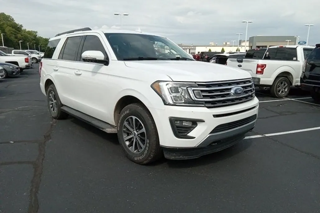2020 Ford Expedition XLT photo 1