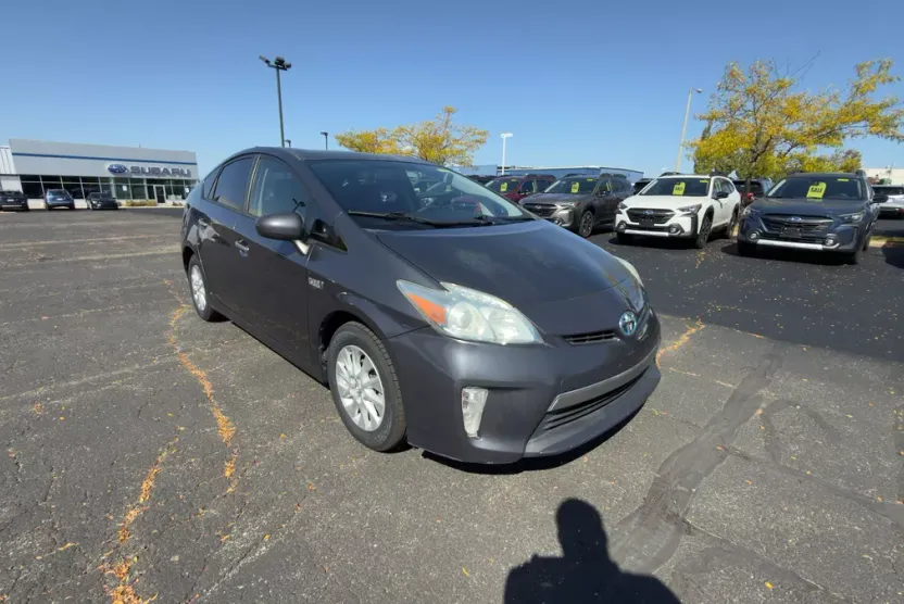 2013 Toyota Prius Plug-in photo 1