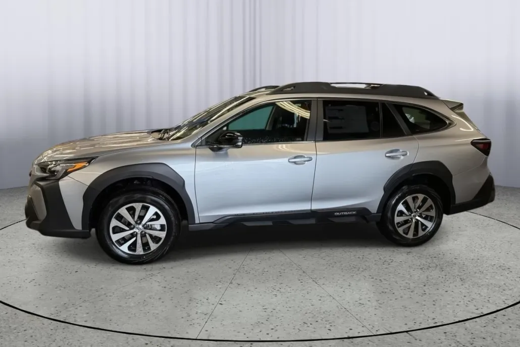 2025 Subaru Outback Premium photo 1