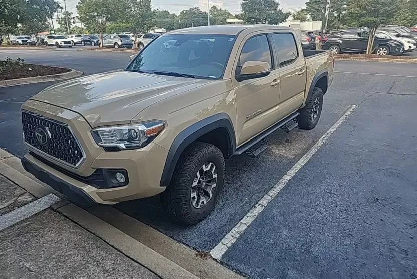 2018 Toyota Tacoma Limited photo 1