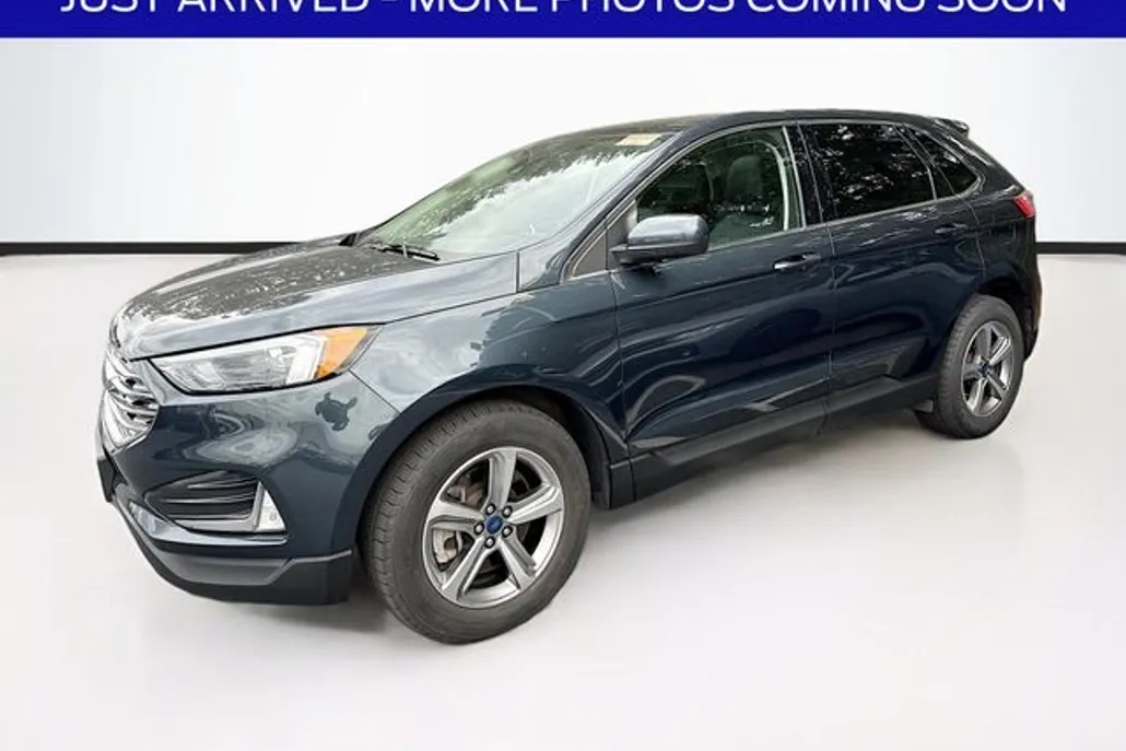 2022 Ford Edge SEL photo 1
