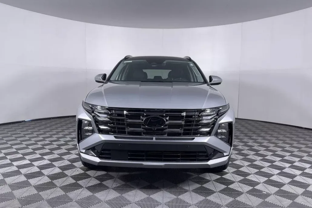 2025 Hyundai Tucson Limited photo 1