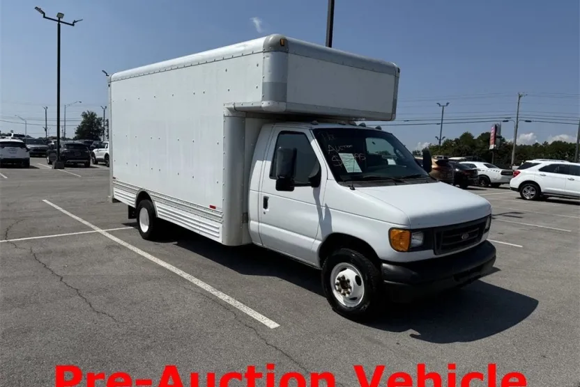 2007 Ford E-450 photo 1
