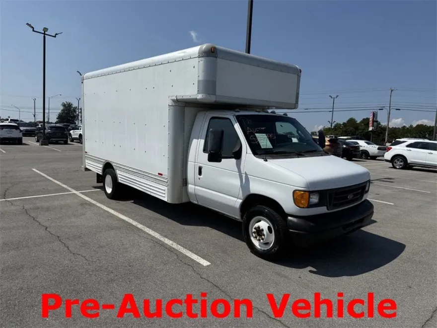 2007 Ford E-450 photo 1