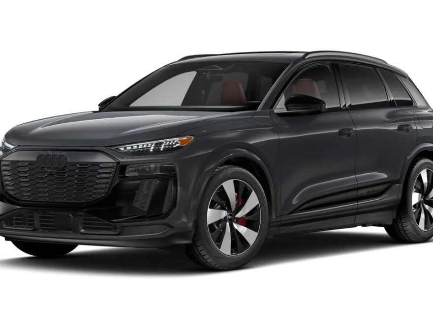 2025 Audi SQ6 photo 1