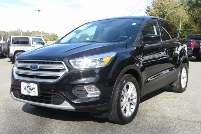 2019 Ford Escape SE photo 1