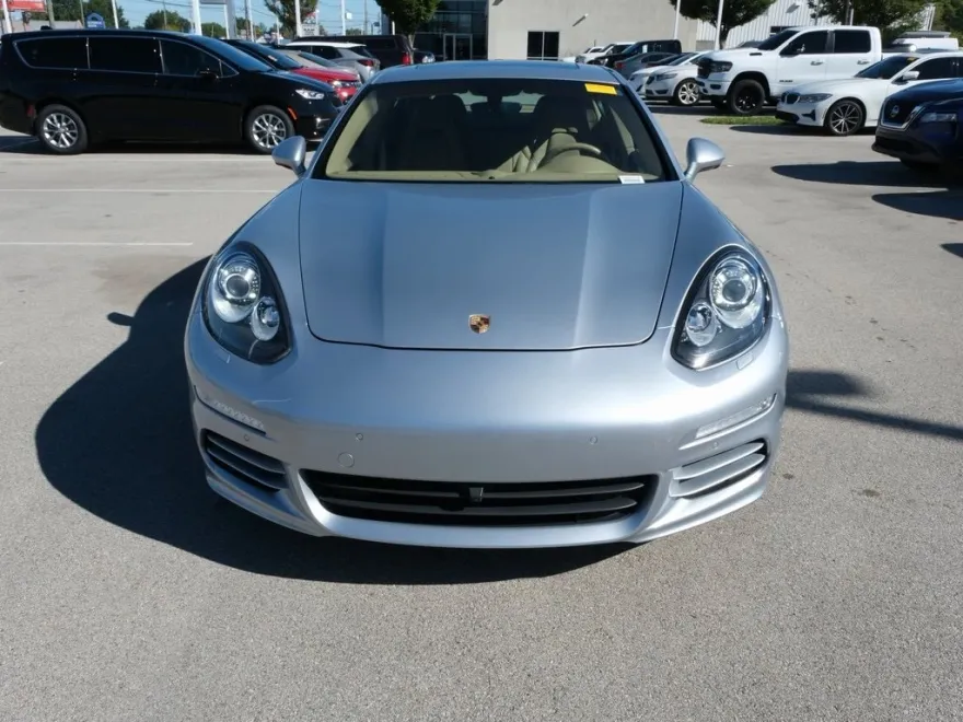 2015 Porsche Panamera 4S photo 1