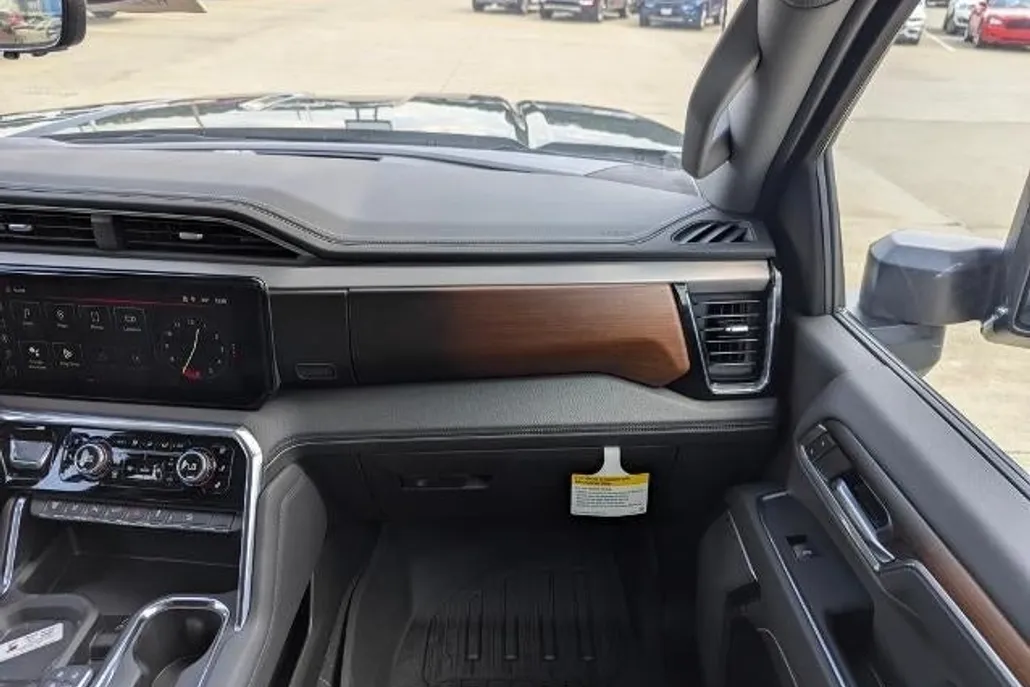 2025 Gmc Sierra 2500 HD Denali photo 1