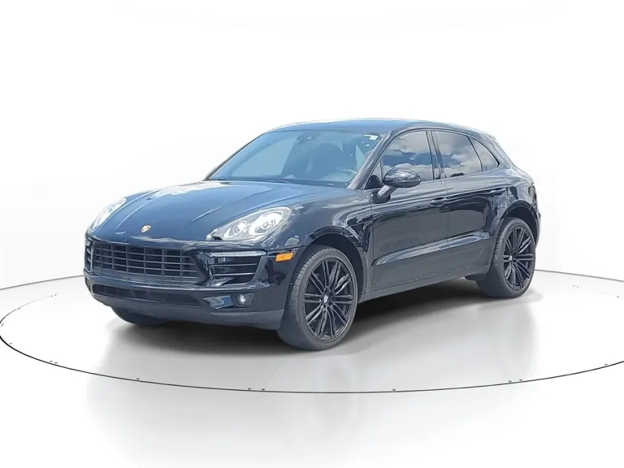 2017 Porsche Macan Base photo 1