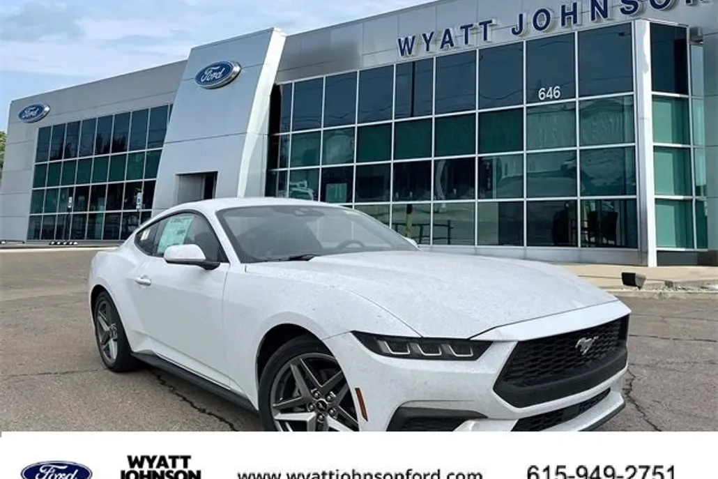 2025 Ford Mustang EcoBoost photo 1